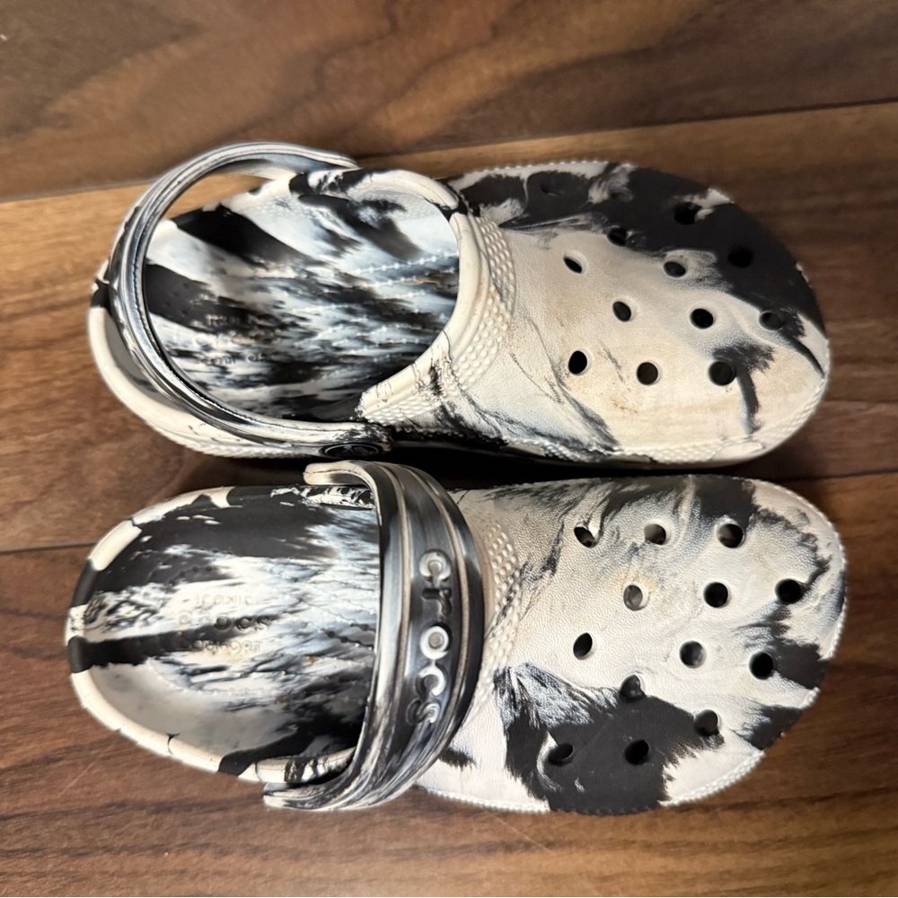 CROCS  - Kids Size 11